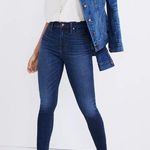 Madewell • Curvy High-Rise Skinny Jeans in Danny Wash: TENCEL™ Denim Edition Photo 31