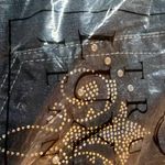 Luxe ❤️ NWT  brand skinny cropped blue jeans with bedazzled pockets Photo 3