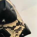 Guess Tan Gray Snake Python Faux Leather
Crossbody Bag. Photo 15