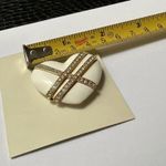 Jennifer Lopez JLO Gold Tone & Rhinestone White Heart NWT Brooch Pin MSRP $25 Photo 5