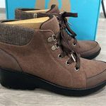 Bzees NIB  Brooklyn wedge boot machine washable Photo 0