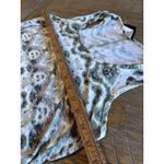 Bobeau  Boho Sleeveless Flowy Asymmetrical Tank Top Large Gray White Brown Print‎ Photo 5