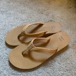 Shade & Shore NWOT  Sandals  Photo 2