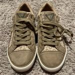 Guess shoes Photo 0