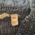 Soft Surroundings  sleeveless denim shirt; stretchy; distressed; size petite XS Photo 2