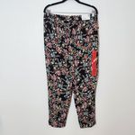 Jessica Simpson  Black Floral Print Ankle Pants NWT Size Medium Black Floral Pant Photo 5