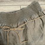 Magaschoni ‎ green 100% linen smocked waist shorts size small Photo 3