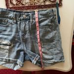 Madewell  Rip and Repair Edition Boy Jean shorts. Photo 9