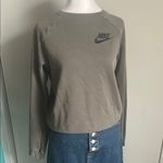 Nike  Women's Logo Gray Long Sleeve Crewneck Sweatshirt Athletic Loungewear Photo 2