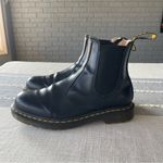 Dr. Martens  2976 YS Women’s Black Smooth Leather Chelsea Boots Size 8 Photo 3