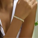 #404 BOUTIQUE Double Rhinestone Stretch Bracelet White Photo 0