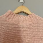 Forever 21  Light Pink Rose Cropped Long Sleeve Sweater Size Small Photo 3