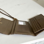 Steve Madden Logobar SNDSTRM Trifold Wallet Wristlet Brown Neutral New Photo 0