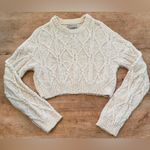 Urban Outfitters  Size XS 100% Cotton Cream Chunky Cable Knit‎ Cropped Sweater Photo 1
