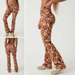 PacSun LA Hearts Brown White 70’s Floral Flare Leg Crossover Waist Legging Sz M Photo 12