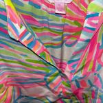 Lilly Pulitzer  Stacey top in the Shellabrate print size medium 100 % silk Photo 3