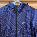 Nike Women’s Rain Jacket Photo 1