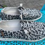 Hey Dude Leopard s Photo 1