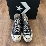 Converse  all Star Chuck Taylor hi top kiss lips embroidered lace up shoes sz7 Photo 7