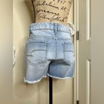 NTM: Time & Tru Light Denim Wash Mid Rise Distressed Raw Hem Shorts Size 8 Blue Photo 12