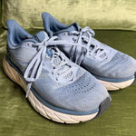 Hoka One One Arahi 5 Running Shoes Size 8.5 Womens Light Blue & White Photo 0