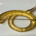 Vintage 80s P.E.P. Erwin Pearl Matte Gold Swirl Brooch – 3” Photo 5