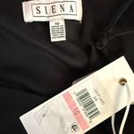 Siena Women's One Photo 6