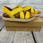 Zodiac NEW  Women’s Savannah Platform Slingback Sandals in Lemon/Yellow 7M Photo 6