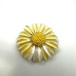 Retro flower pin Photo 1