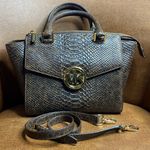Michael Kors Selma Convertible
Satchel Crossbody Brown Snake Suede bag Photo 0