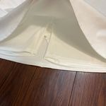 Tommy Bahama Womens  white golf skort with pockets Photo 1