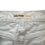 GRLFRND  - Straight Leg Jeans in White Photo 1