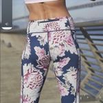 Athleta Run Free Garden Party Floral Printed 7/8 Cropped Leggings Size XS Photo 1