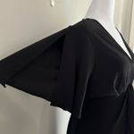 NWT GILLI Cinched Waist V Photo 2