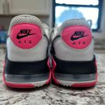 Nike Air Max Women’s hot pink sz 8.5 Photo 3