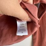 Billabong Salmon Pink Beach Graphic Long Sleeve Cropped Tee Womens XS Coastal Photo 4