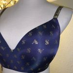 Victoria's Secret Victoria’s Secret t-shirt lightly lined wireless/soutien-gorge 36DDD Photo 1