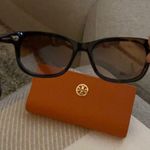 Tory Burch  sunglasses with case Photo 2