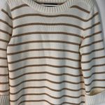 Jones New York Crew Neck White Sweater with Gold Stripes 3/4 sleeves Size XL Photo 1