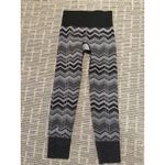 Lululemon Athletica Size 2 Leggings BLACK GREY‎ SNOOPY STRIPE 22 inch waist Photo 5