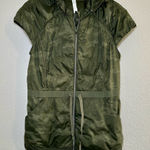 Lululemon Spring Fling Puffy Vest Green Camo Hooded Vest women’s 8 active lounge Photo 0