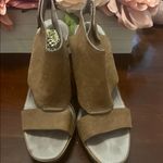 Vince Camuto Tan Leather Sandals 7.5 gently used andnij excellent condition Photo 6