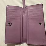 Coach  Lavender Leather Women's Wallet Photo 2