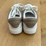 Alo Yoga Sneakers Recovery Mode Size US7 White Brown Photo 6