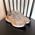 Nike Air max Bella TR3 gold grey metallic sneakers size 8 Photo 2