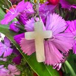 Light green cross pendant necklace Photo 3