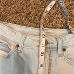 Old Navy  Womens Size 6 Light Wash OG Straight Higher High Rise Jeans Photo 3