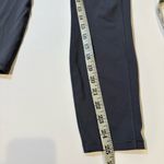 Vuori  Studio Pocket Legging Size S inseam 25 Photo 7
