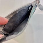 Vera Bradley zip ID case Photo 4