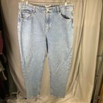H&M US 16 High Waisted Mom Jeans Light Wash Denim Womenswear Classic Photo 1